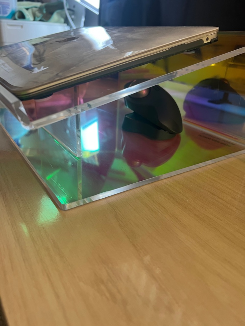 Iridescent Acrylic Tablet/Laptop/Accessory Stand - Gradient - Picture 5 of 5
